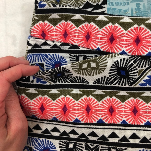 NWT Old Navy Aztec Patterned Festival Shorts - Picture 3 of 5
